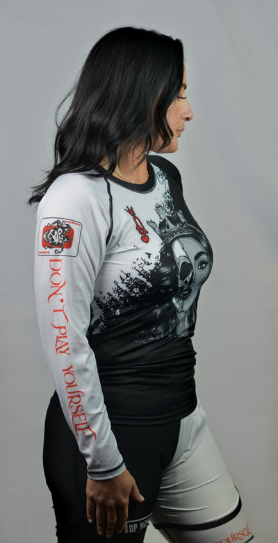 TopmounT Savage Queen Long Sleeve Rashguard