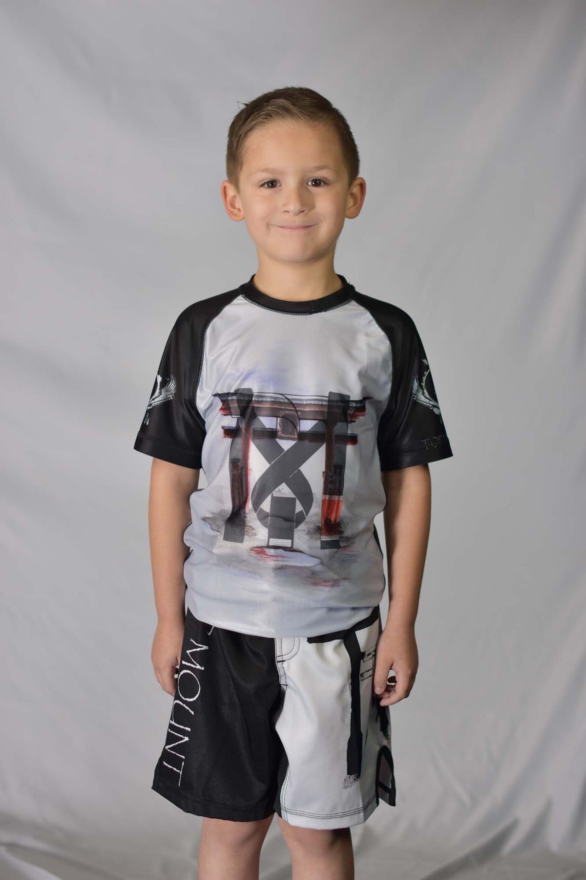 Youth Top Mount Torii Warrior Rashguard
